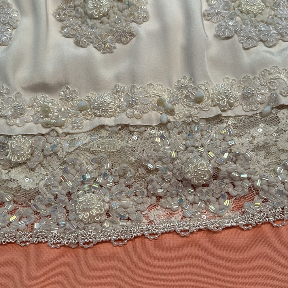 Alice + Olivia Evening Dress. Hand embroidered. - Picture 4 of 7